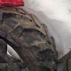 Tracror tires 48070-R34