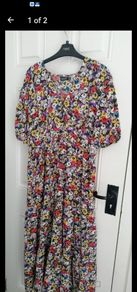 dress suit 14/16  elasticated waist 14 on label big fitting