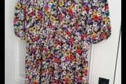 dress suit 14/16  elasticated waist 14 on label big fitting