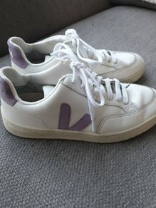 Veja v12 trainers uk5