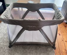 Nuna Sena Travel Cot