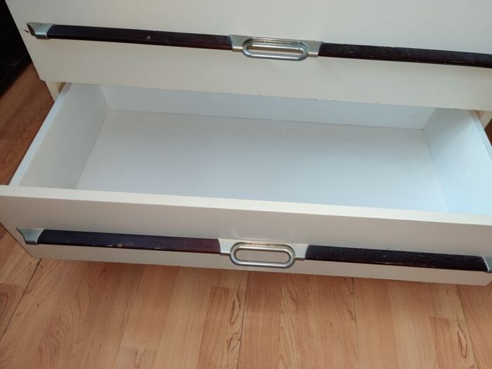 Vintage Dressing Cabinet  Vanity Unit with Triple Mirror & Built In Lights