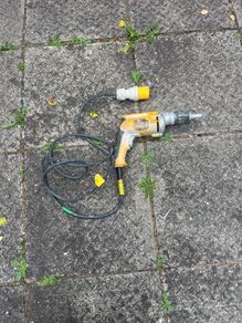 Dewalt screw driver