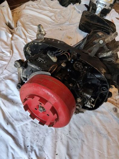 Vintage Mercury Outboard Motor 6hp and Mercury Fuel Tank