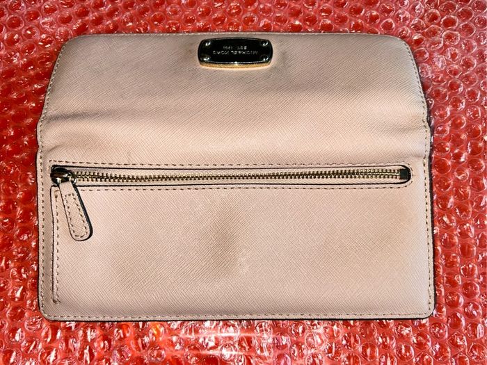Michael Kors Pink Woman's Wallet Genuine