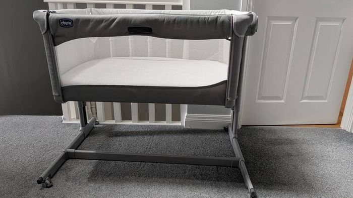 Chicco Next-to-me (with fitted sheets)