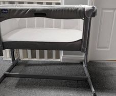 Chicco Next-to-me (with fitted sheets)
