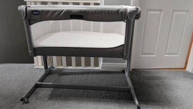 Chicco Next-to-me (with fitted sheets)