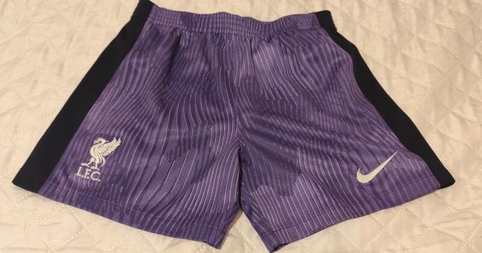 Liverpool F.C. Boy's Football Kit. Age 6