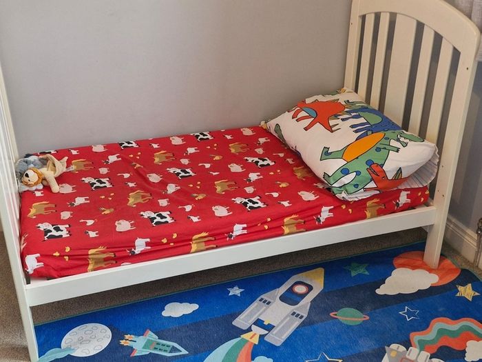Second hand 3 piece Mamas & Papas nursery set