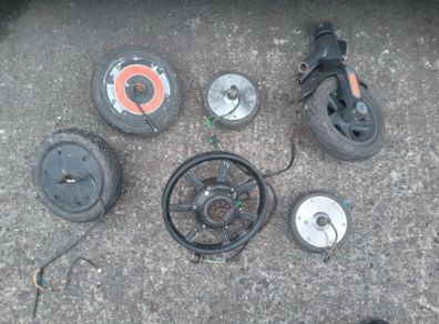 Electric scooter wheels