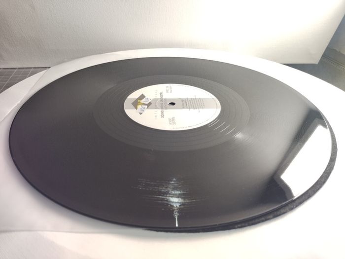 Sound Crowd - Sixth Season - PWL International - EXCELLENT NICK!