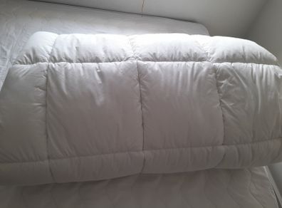Brand New Feather Duvet ( King)