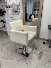 Hairdresser chair & mirror set