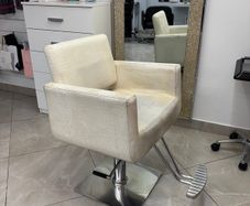 Hairdresser chair & mirror set