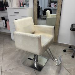 Hairdresser chair & mirror set