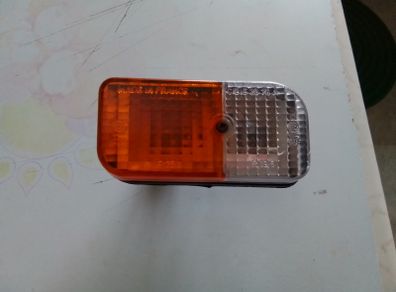 Renault 4 Front Ind/side lamp