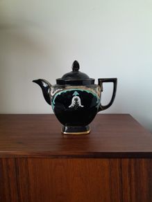 Victorian Hand Painted Black Tea Pot