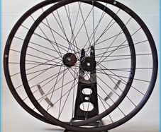 Giant SX2 Disc Wheelset, 700c | Tubeless Ready | 6-Bolt | Gravel / Cyclocross Bike