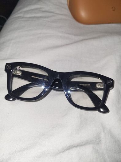 Meta Raybans (Wayfarer model)
