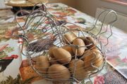 Chrome plated Chicken/hen shaped wire basket