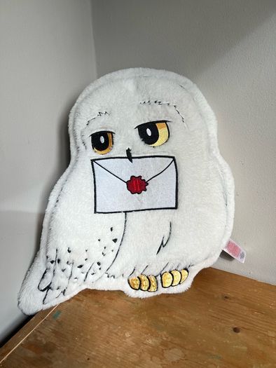 Hedwig Cushion