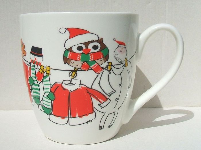 A large Primark Home (Pennys) CHRISTMAS themed porcelain mug (excellent unused condition)