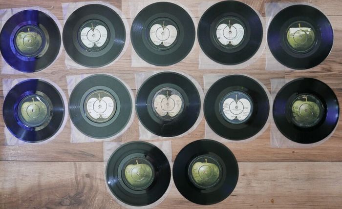 VINYLS -P. McCartney - M. Hopokin (15 each)