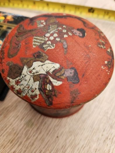 fabulous hand painted boxes.