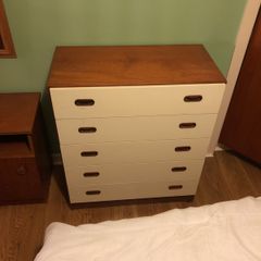 Chest of drawers