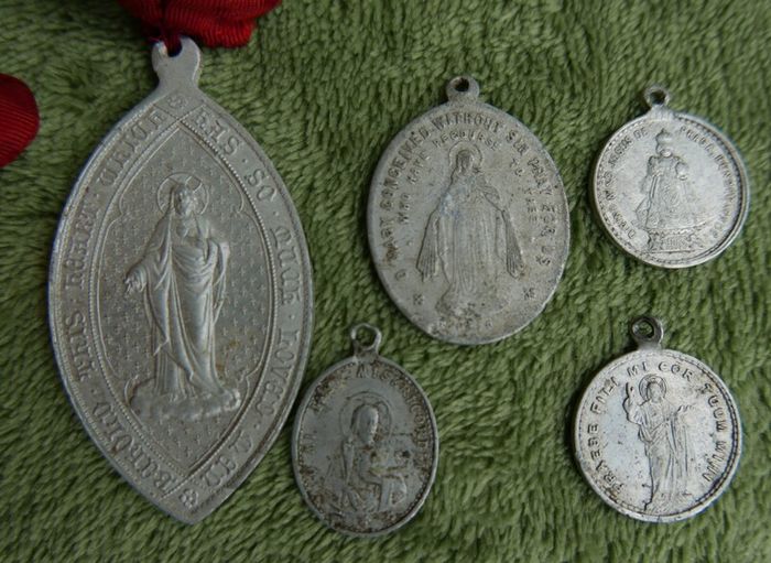 Antique Medals Pendants Holy Charms