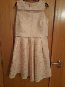 Girl's dress