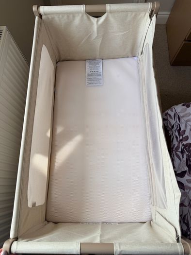 Snuz Pod 5 - Mocha - Excellent Condition