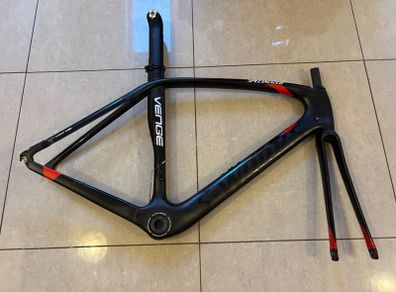 Specialized S-Works Venge frameset damaged