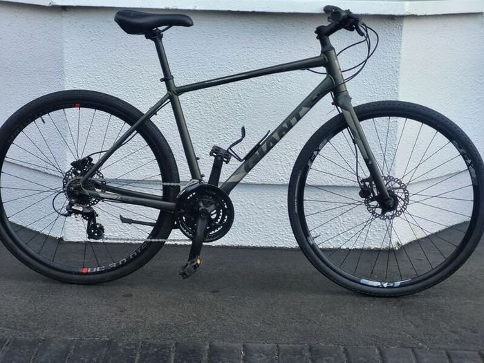 Giant escape oil brake..NO offers