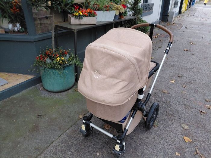 Bugaboo Cameleon 3 and car seat plus base