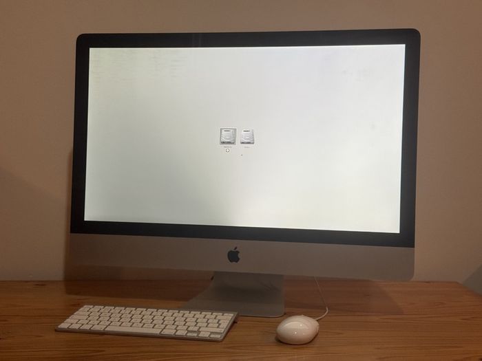 Imac 27" Late 2009 Core 2 Duo 3.06ghz 16gb Ram 240gb Ssd