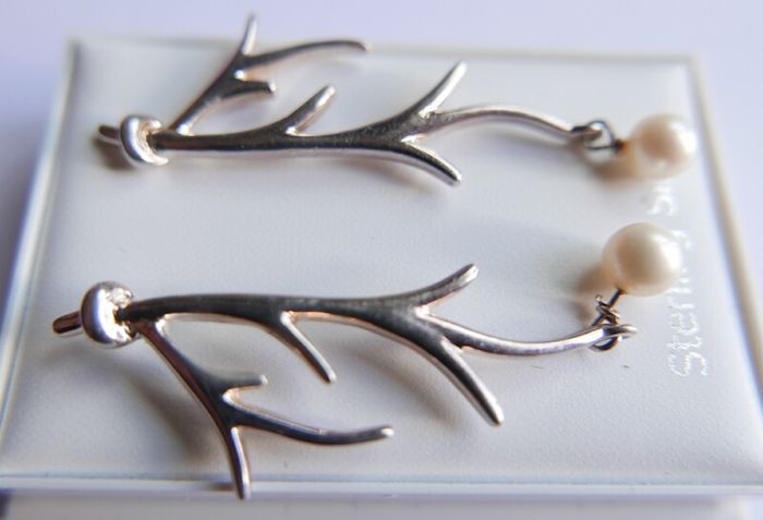 Vintage Sterling Silver 925 Antler Earrings Feature a Unique Branch-like Design Accented with Dangling White Pearls