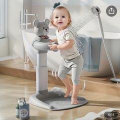 Baby floor shower stand