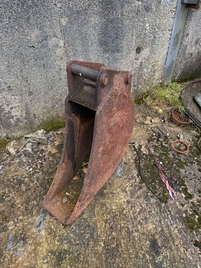 Digger Buckets and quick hitch