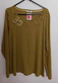 M&S top