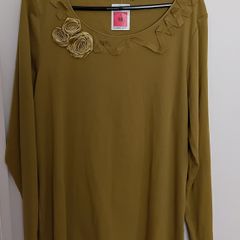 M&S top