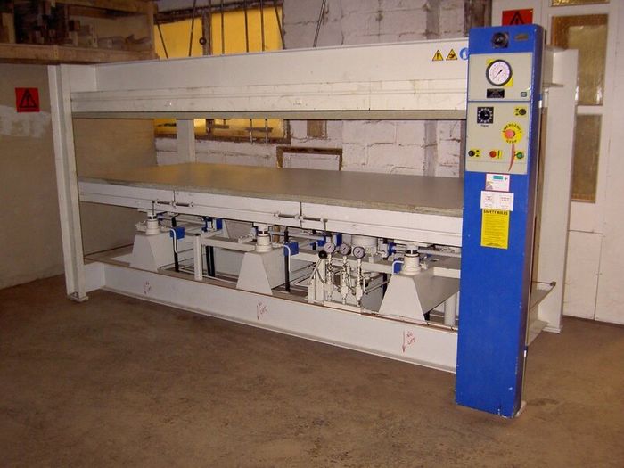 Veneer Press 10 x 4 ft
