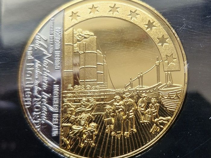 Northern Ireland Rhodium and 24k Gold Plated Specimen Titanic Set 2012 + Proof Medal UNC Only 2,000 Set's