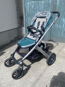 Uppababy Travel System with accessories