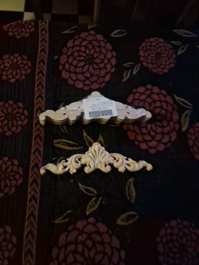 16 New Wood mouldings