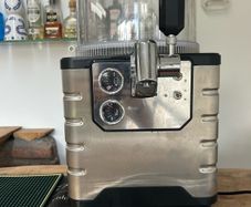 Blade Beer Dispenser