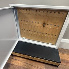 Car key box