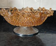 Stunning Vintage Carnival Glass Bowl Marigold on Metal Stand