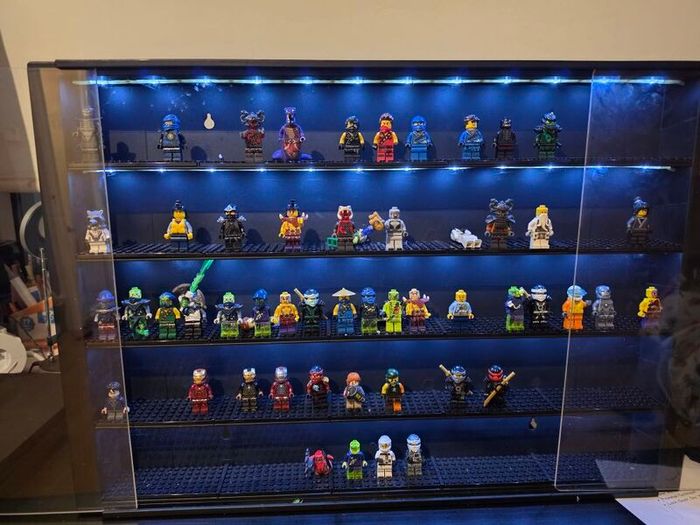 lego minifigures